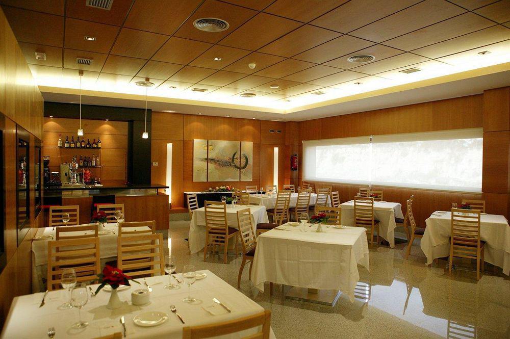 Sercotel Gran Fama Almería Restaurant foto